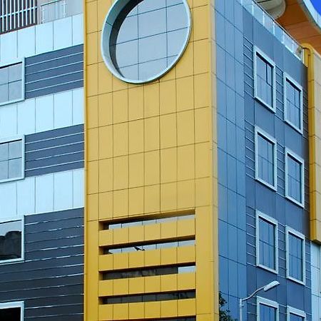 Hotel Sun Park Pondicherry Esterno foto