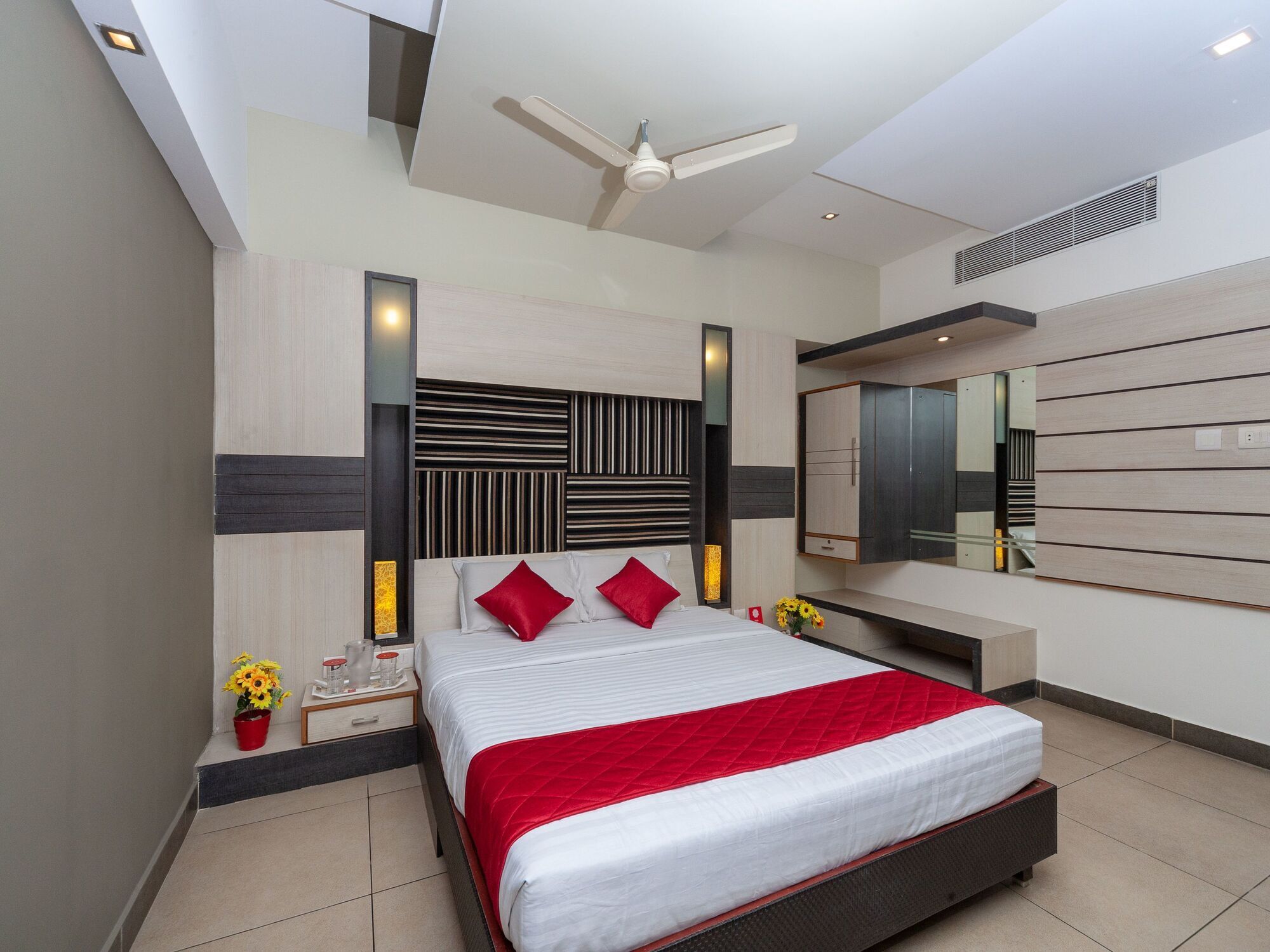 Hotel Sun Park Pondicherry Esterno foto