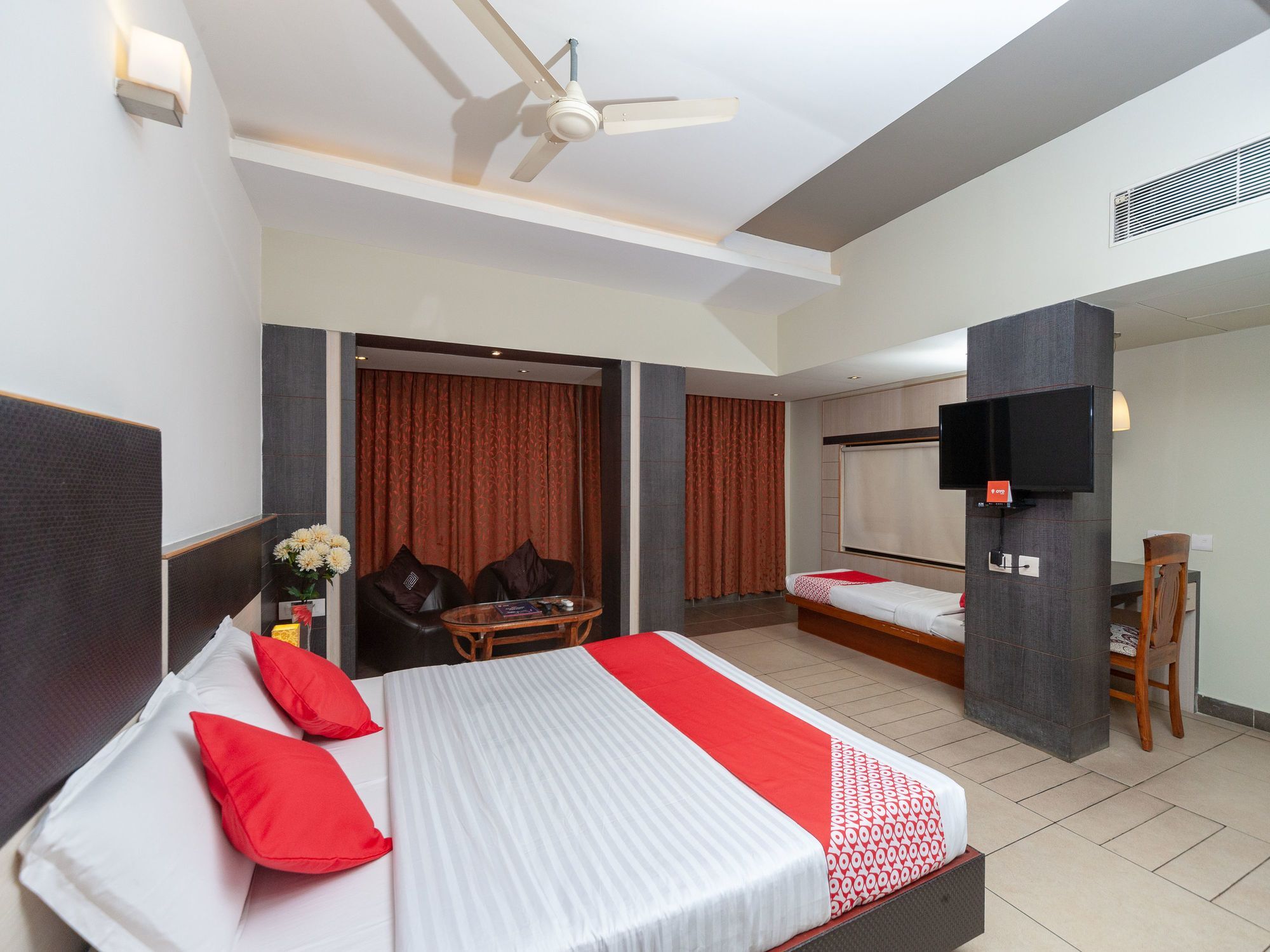 Hotel Sun Park Pondicherry Esterno foto