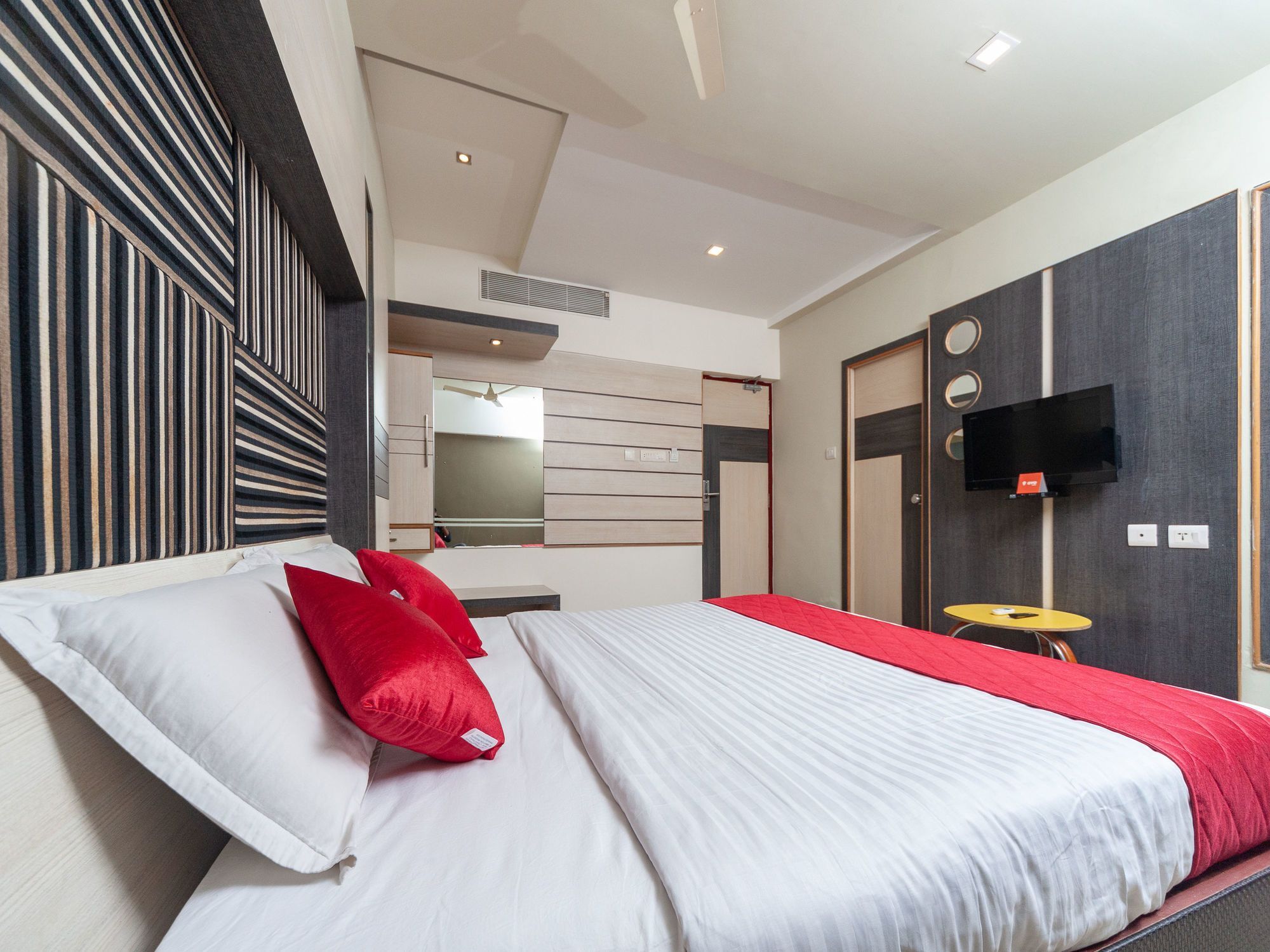 Hotel Sun Park Pondicherry Esterno foto