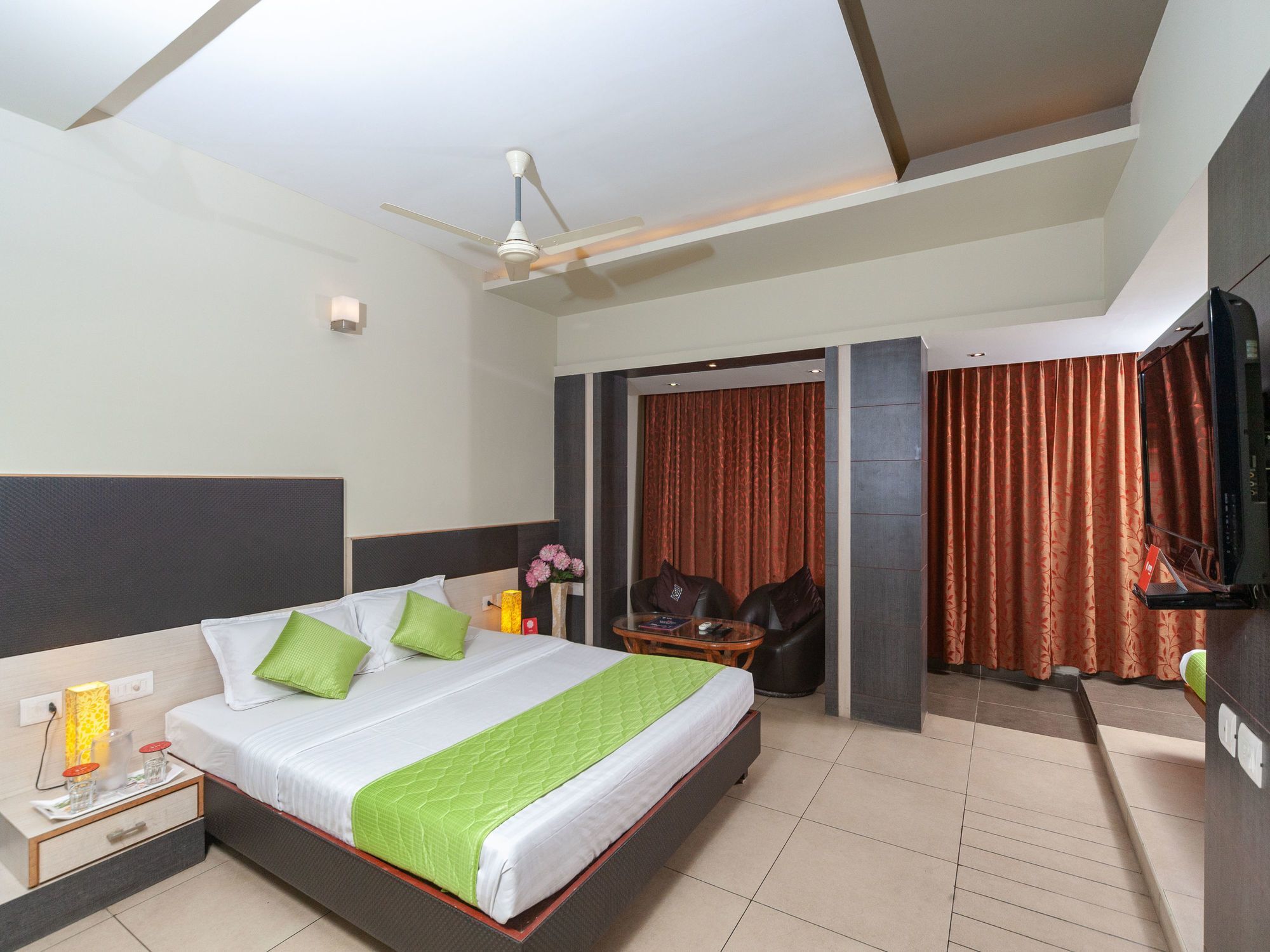 Hotel Sun Park Pondicherry Esterno foto