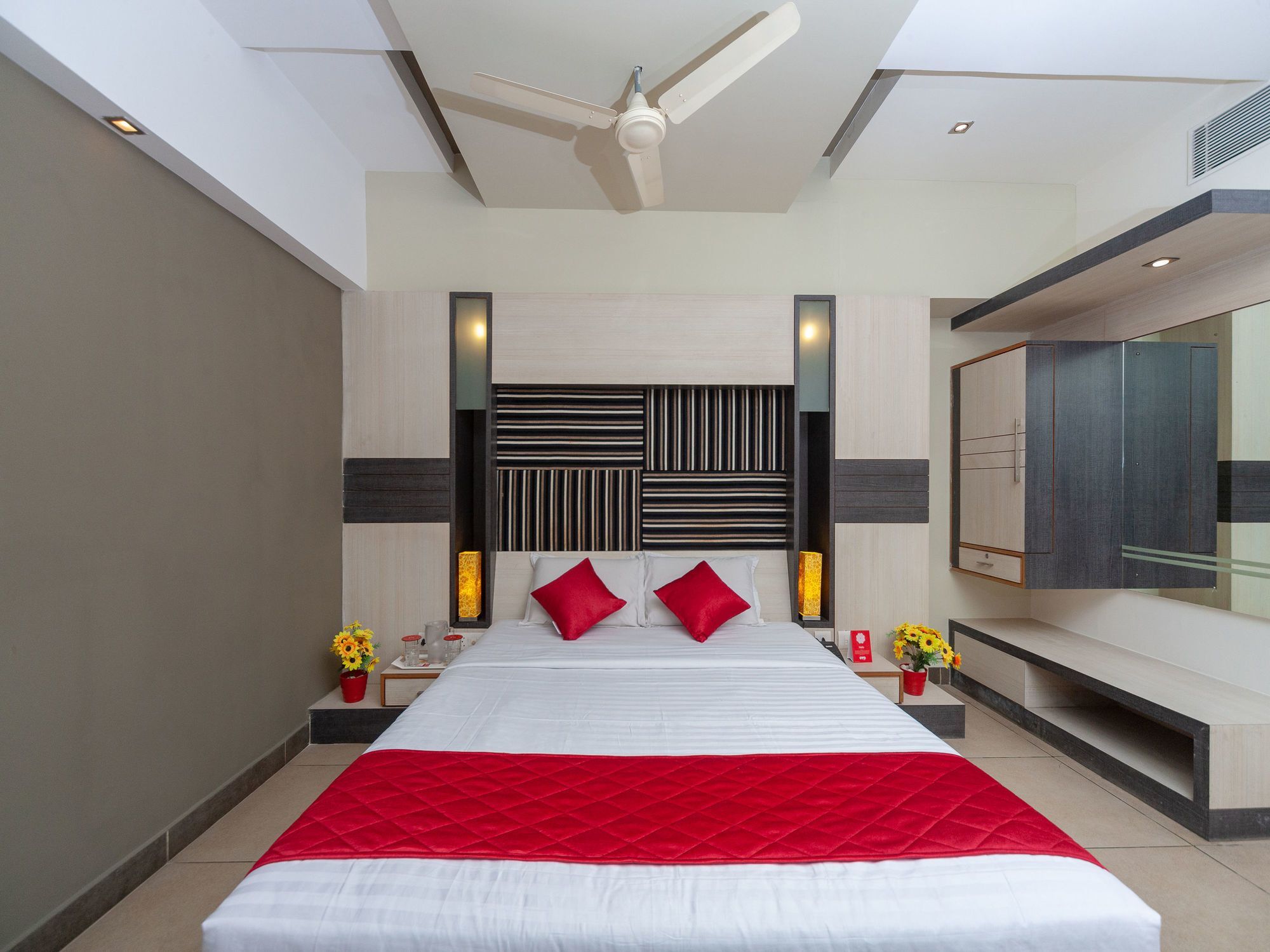 Hotel Sun Park Pondicherry Esterno foto