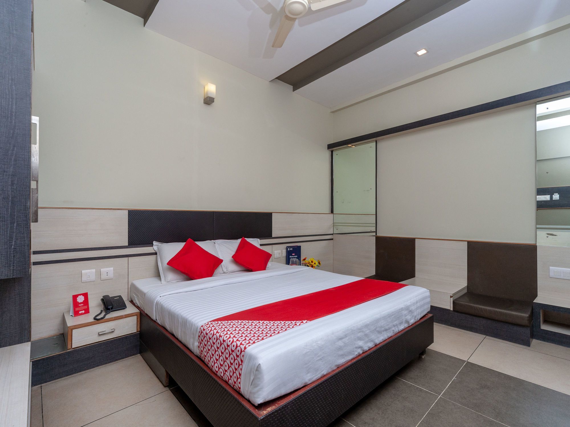 Hotel Sun Park Pondicherry Esterno foto